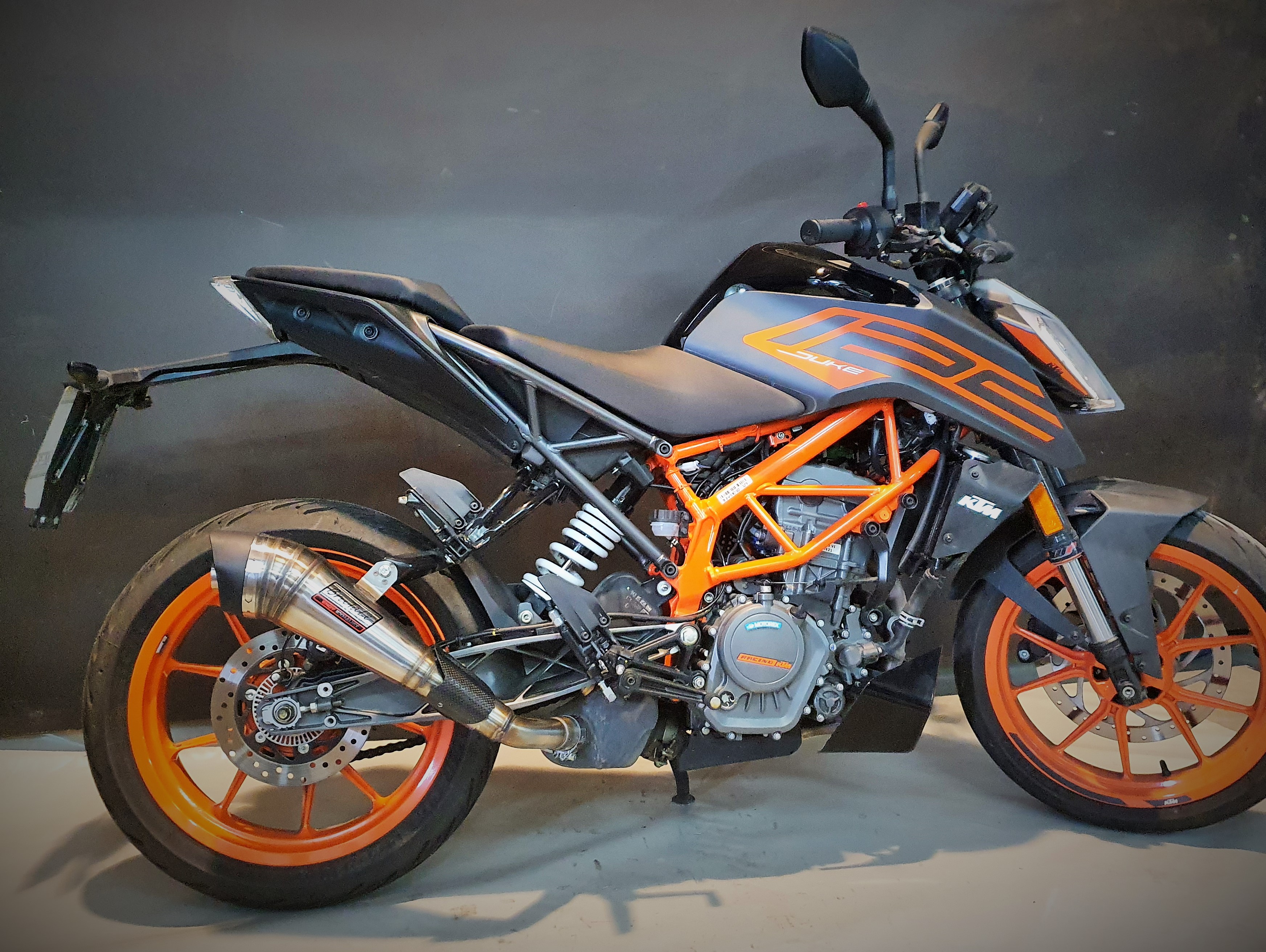 2021 ktm deals duke 390 exhaust